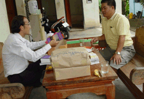 เยี่ยมเยียน คจ.จอมทองใหม่ และคจ.ขุนกลาง อ.จอมทอง 24 สิงหาคม 2011